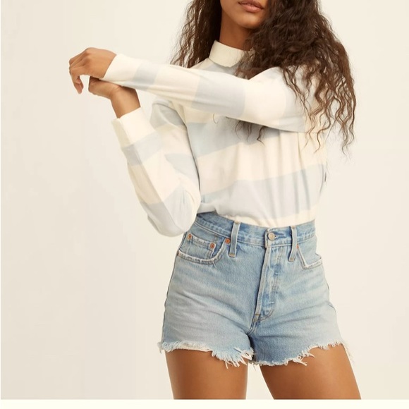 501 Levi Highwaisted denim shorts sz28 - Picture 1 of 3